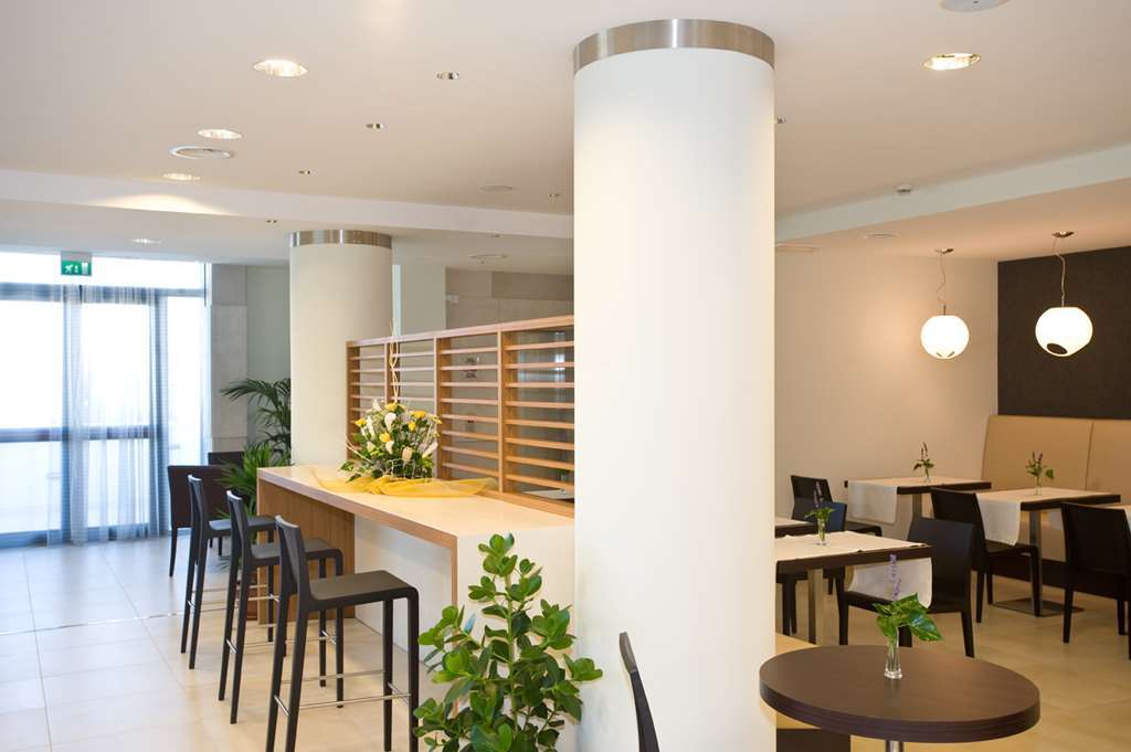 Hotel Vittoria San Giovanni Rotondo Étterem fotó